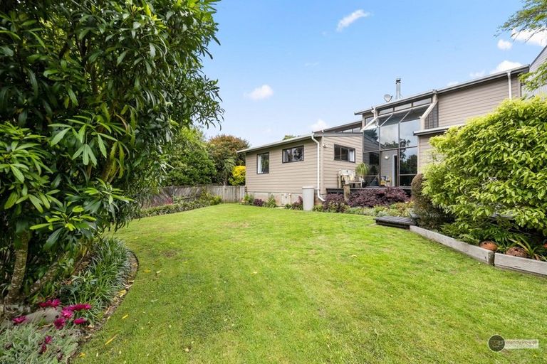 Photo of property in 33b Pekanga Road, Normandale, Lower Hutt, 5010