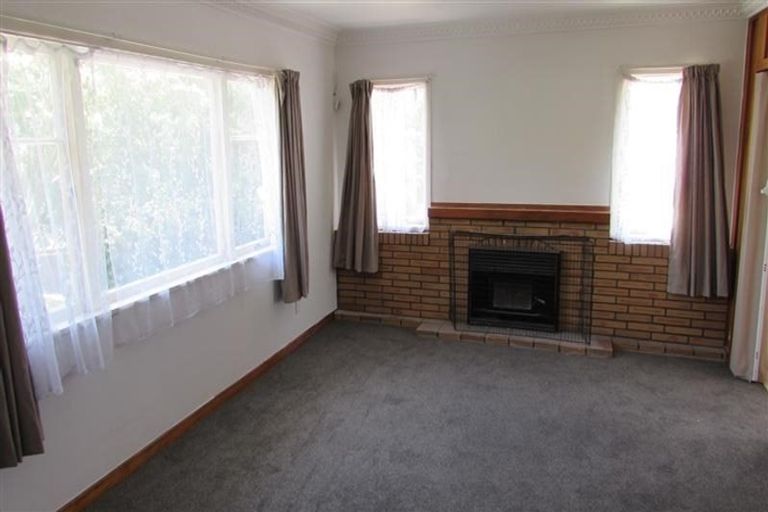 Photo of property in 63 Tiroroa Avenue, Te Atatu South, Auckland, 0610