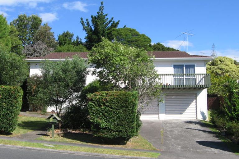 Photo of property in 57 Oaktree Avenue, Browns Bay, Auckland, 0630