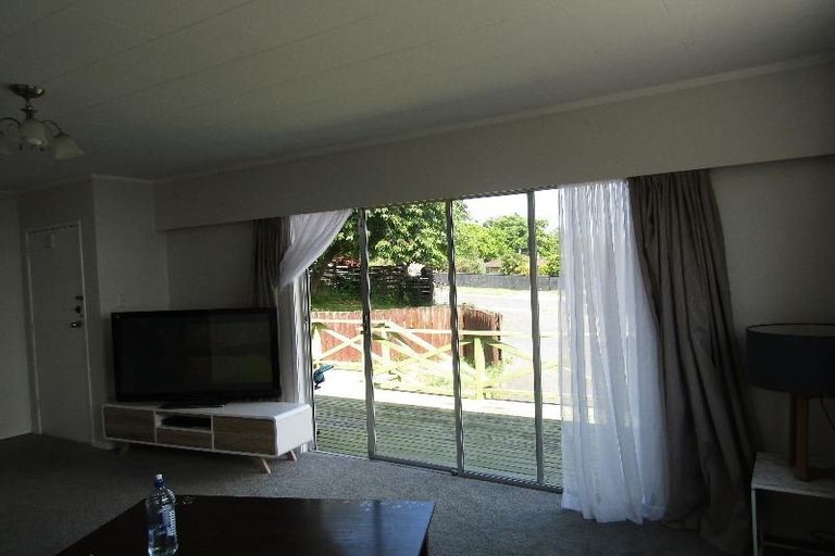 Photo of property in 16 Kotare Street, Hilltop, Taupo, 3330