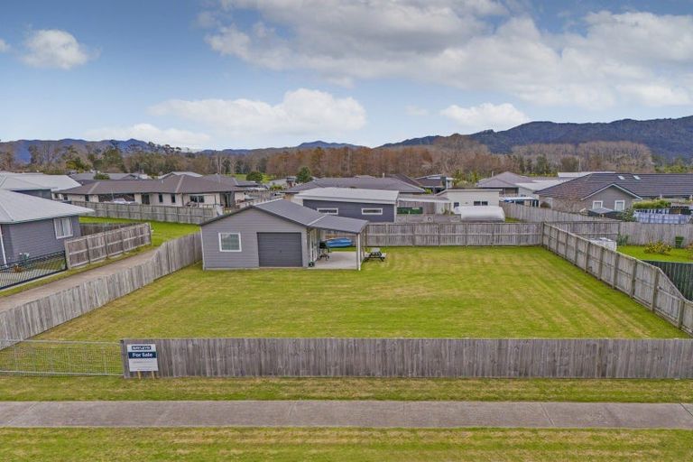 Photo of property in 15 Alf Simpson Drive, Whitianga, 3510