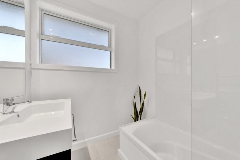 Photo of property in 7 Oakhampton Street, Hornby, Christchurch, 8042