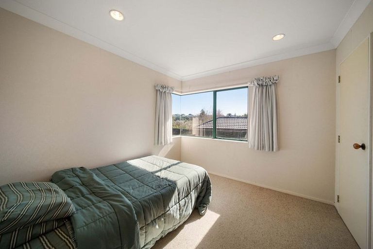 Photo of property in 7 Meadowviews Drive, Welcome Bay, Tauranga, 3112