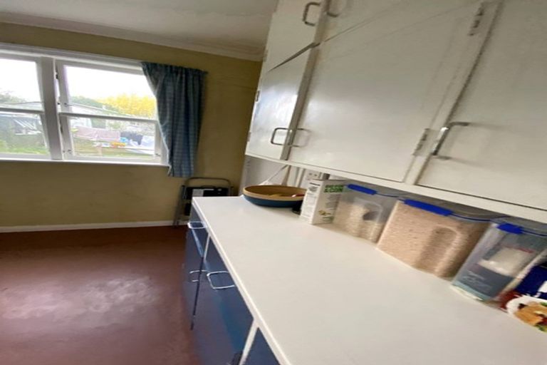 Photo of property in 27 Saint Albans Avenue, Hokowhitu, Palmerston North, 4410