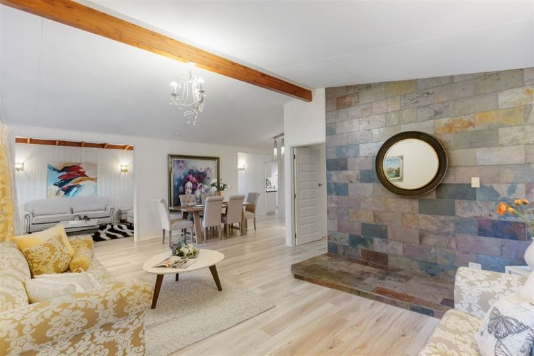 Photo of property in 22 Korotaha Terrace, Rothesay Bay, Auckland, 0630