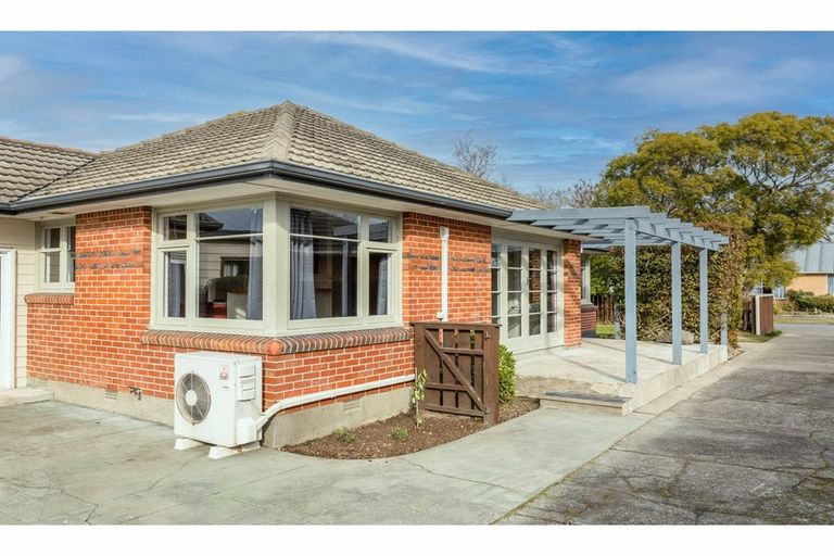 Photo of property in 8 Sledmere Street, Burnside, Christchurch, 8053