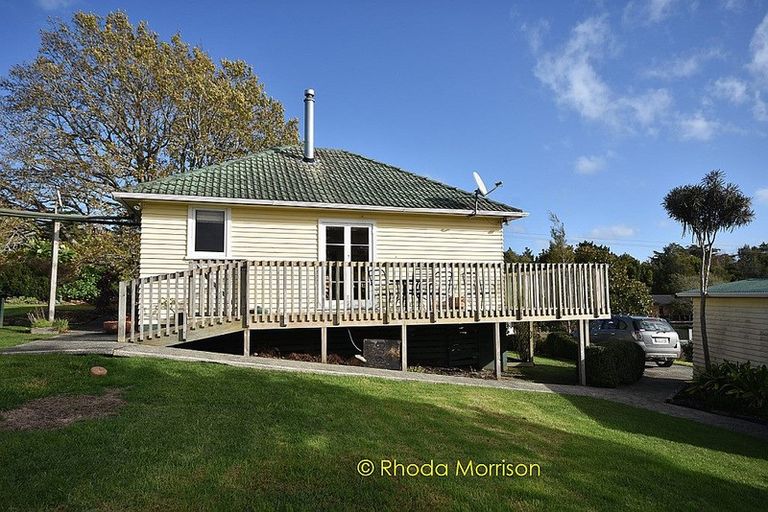 Photo of property in 1908 Paparoa Valley Road, Paparoa, 0571