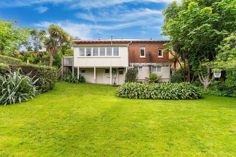 Photo of property in 45 Drivers Road, Maori Hill, Dunedin, 9010