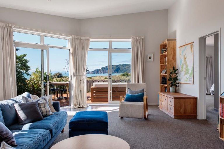 Photo of property in 32e Ohuirehe Road, Coastlands, Whakatane, 3120
