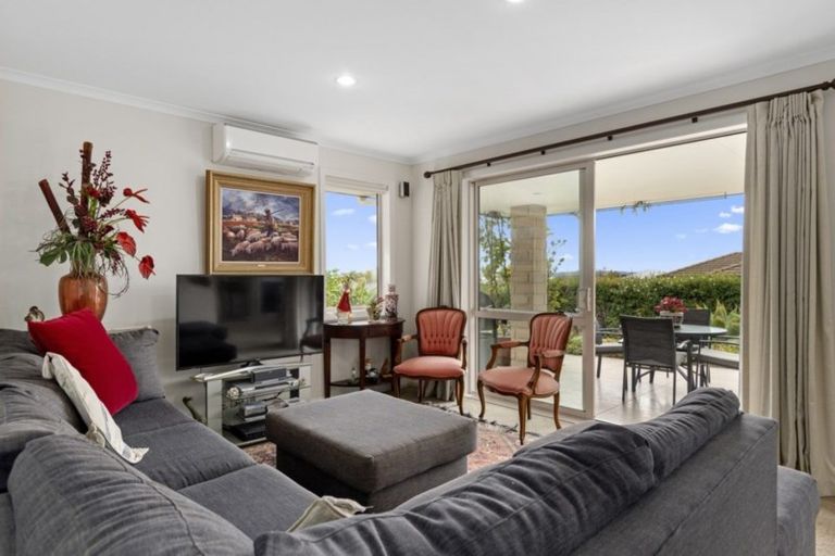 Photo of property in 19 Haden Place, Omokoroa, 3114