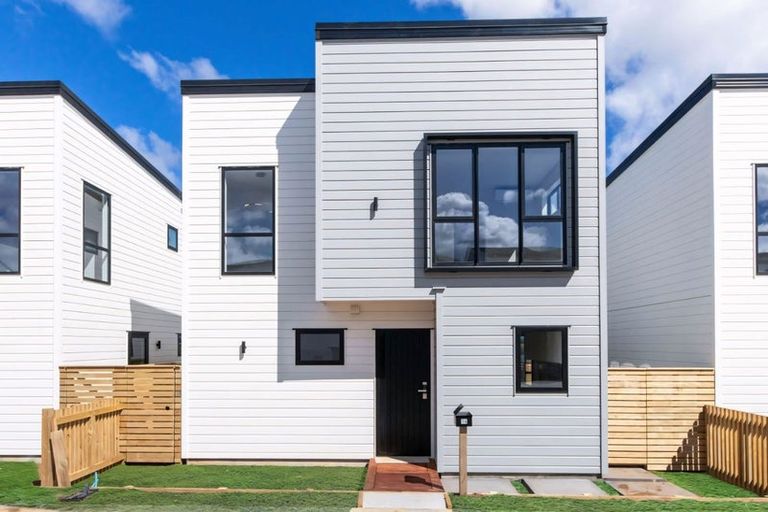 Photo of property in 14 Greenbrier Street, Westgate, 0814