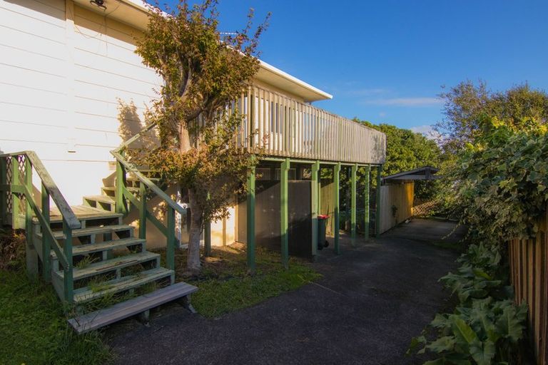 Photo of property in 2/52 Cherry Road, Bucklands Beach, Auckland, 2014