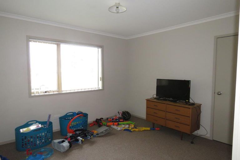 Photo of property in 9 Mavora Place, Heidelberg, Invercargill, 9812