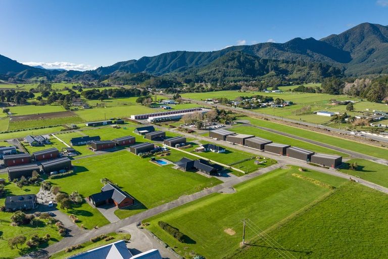 Photo of property in Koromiko Airpark, 6 Sirocco Place, Koromiko, Picton, 7273