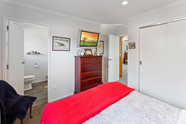 Photo of property in 18 Dal Din Drive, Otaki, 5512