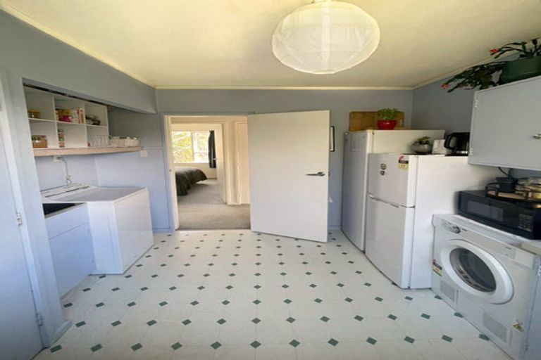 Photo of property in 176 Wadestown Road, Wadestown, Wellington, 6012