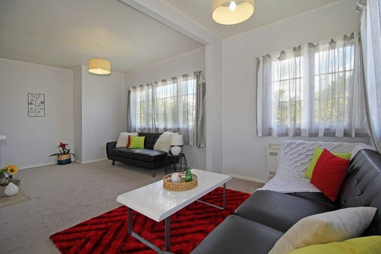 Photo of property in 1/5 Hill Road, Papatoetoe, Auckland, 2025