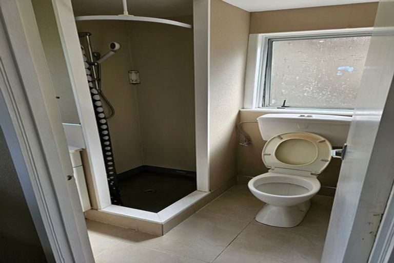 Photo of property in 9 Kapiti Place, Awapuni, Palmerston North, 4412