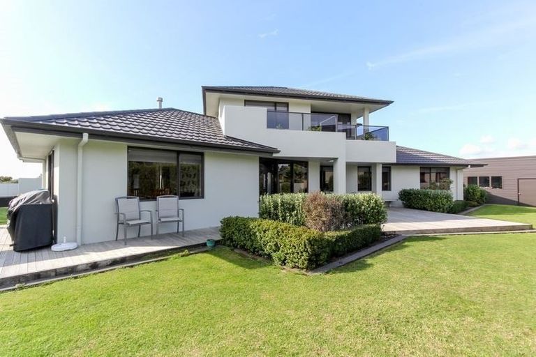 Photo of property in 5 Parkvue Drive, Bell Block, New Plymouth, 4312