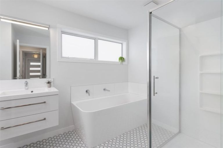 Photo of property in 10b Crane Street, Mount Maunganui, 3116