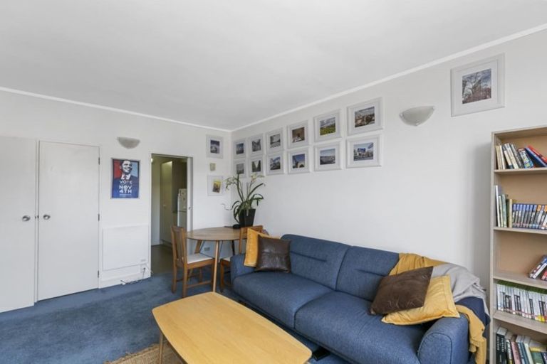 Photo of property in Hobson Court Flats, 84/70 Hobson Street, Thorndon, Wellington, 6011