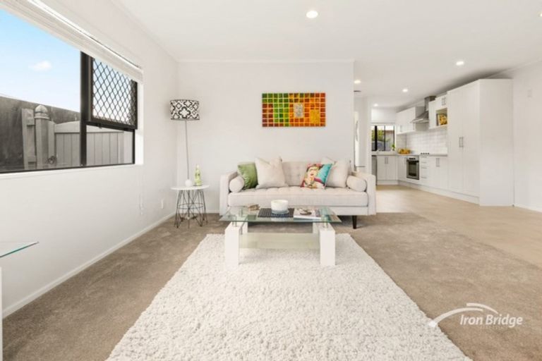 Photo of property in 2/105 Nile Road, Milford, Auckland, 0620