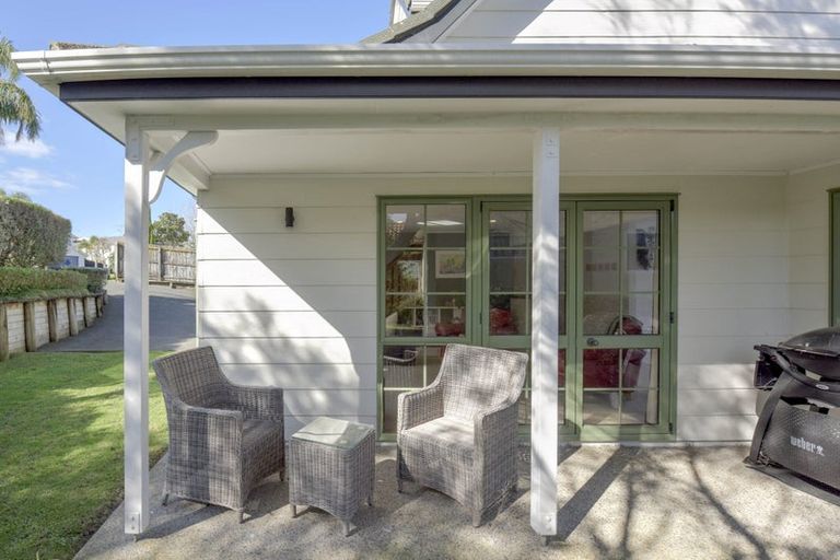 Photo of property in 16 Donald Street, Stanmore Bay, Whangaparaoa, 0932