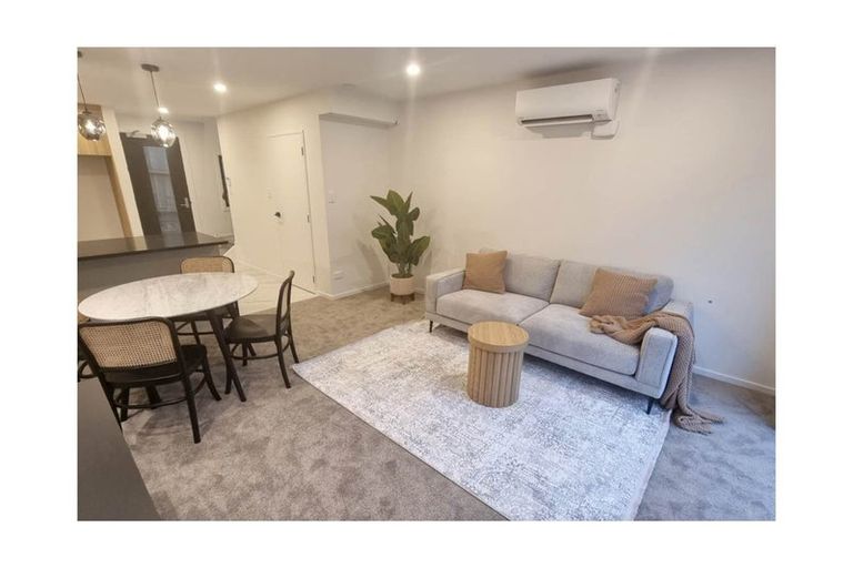 Photo of property in 3/23 Tudor Road, Henderson, Auckland, 0610