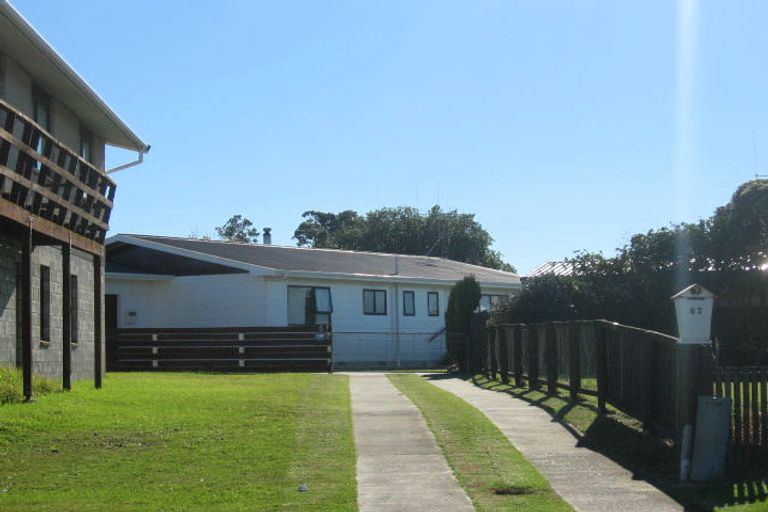 Photo of property in 67 Norfolk Crescent, Otaki Beach, Otaki, 5512