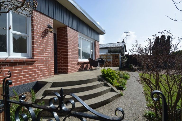 Photo of property in 19 Severn Street, Clifton, Invercargill, 9812