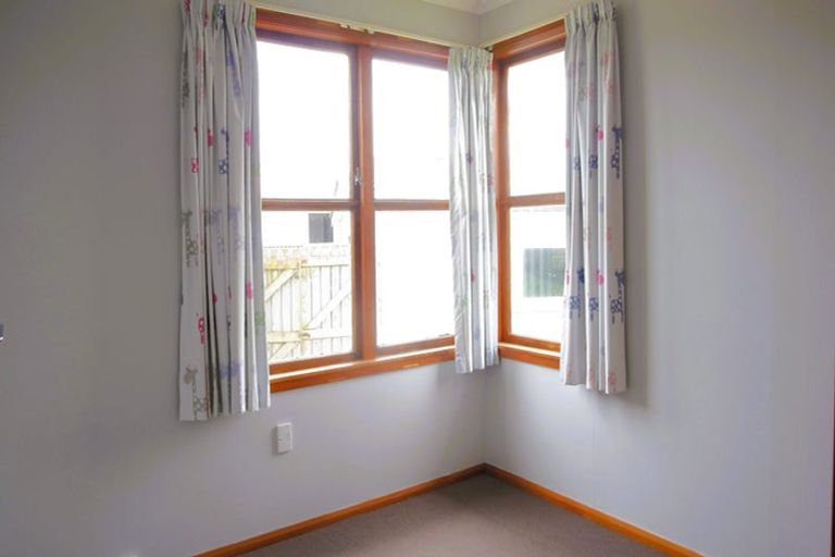 Photo of property in 87 Sutherland Crescent, Westbrook, Palmerston North, 4412