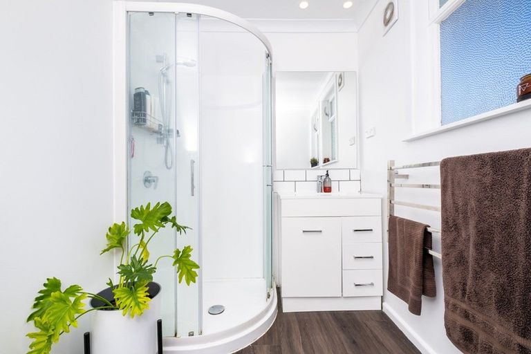 Photo of property in 49 Williams Street, Marewa, Napier, 4110