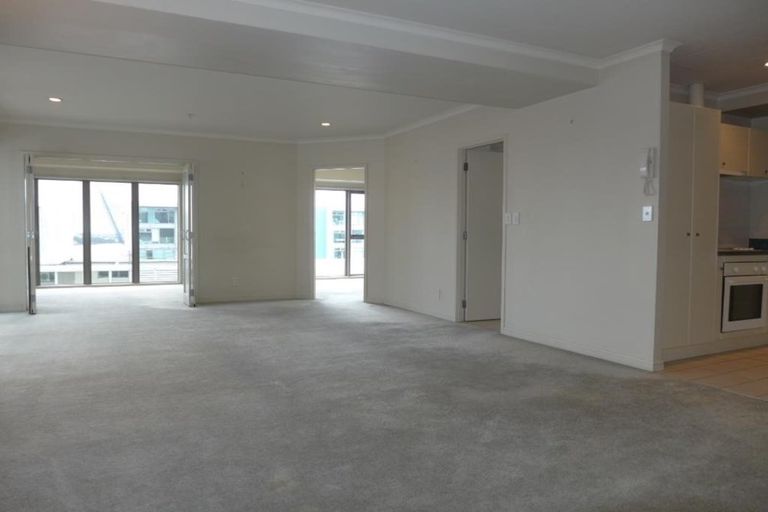 Photo of property in Tower Hill Apartments, 14a/1 Emily Place, Auckland Central, Auckland, 1010