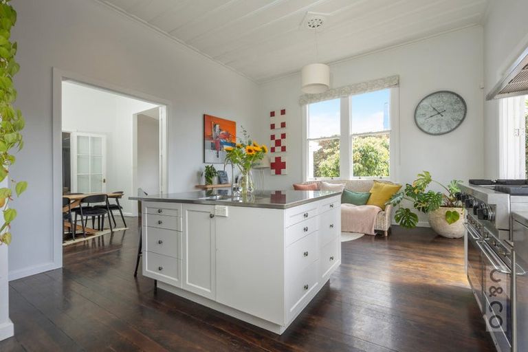 Photo of property in 25 George Street, Riverhead, 0820