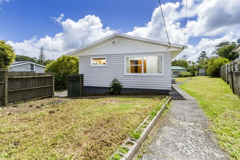 Photo of property in 29 Saffron Street, Birkdale, Auckland, 0626