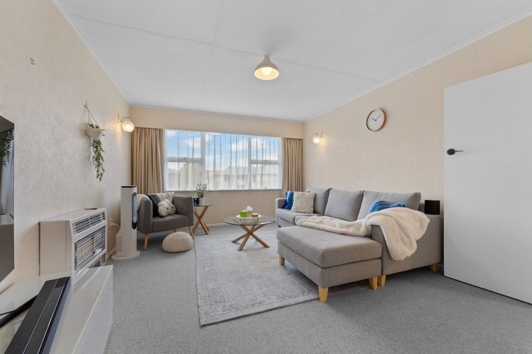 Photo of property in 5 Battersea Place, Roslyn, Palmerston North, 4414