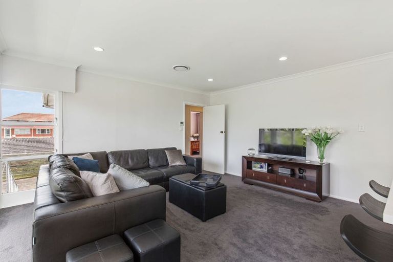 Photo of property in 4 Portadown Avenue, Pakuranga Heights, Auckland, 2010