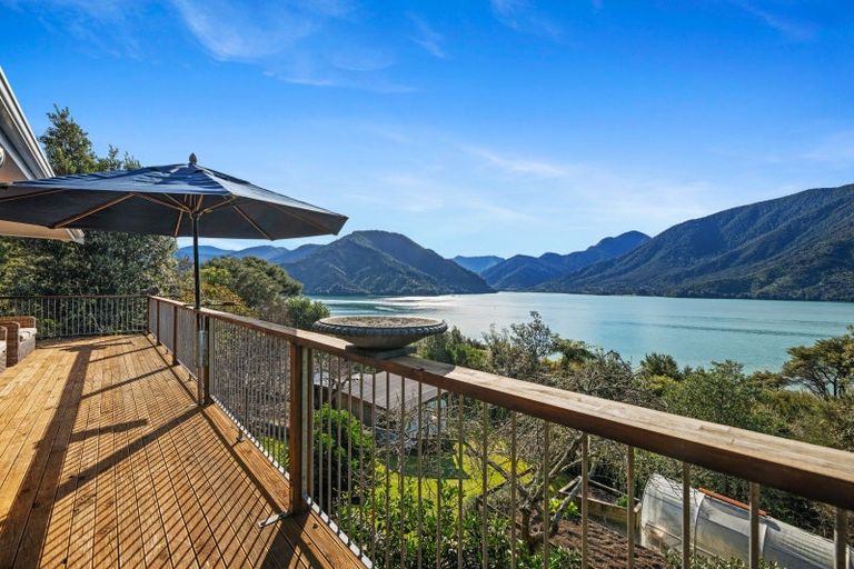 Photo of property in 674 Moetapu Bay Road, Moetapu Bay, Picton, 7282