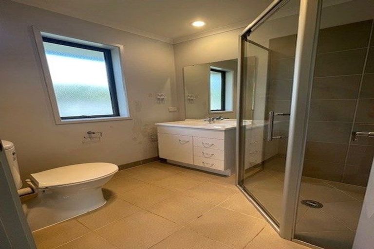 Photo of property in 7 South Street, Papakura, 2110