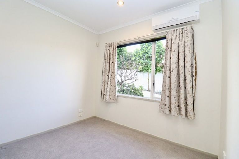 Photo of property in 9 Chard Place, Flat Bush, Auckland, 2016