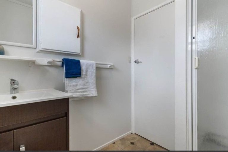 Photo of property in 2/113 Wallace Road, Papatoetoe, Auckland, 2025