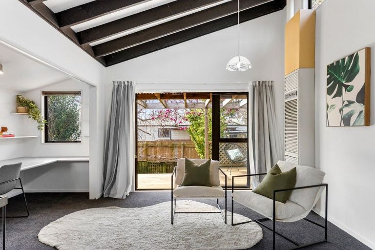 Photo of property in 21 Sheridan Crescent, Trentham, Upper Hutt, 5018