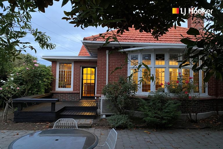 Photo of property in 42 Ings Avenue, Saint Clair, Dunedin, 9012