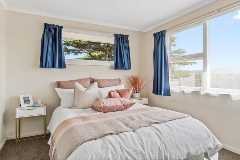 Photo of property in 35 Palmers Road, New Brighton, Christchurch, 8083