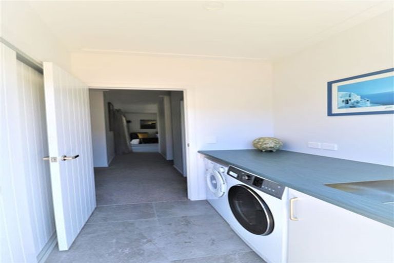 Photo of property in 70 Leeward Drive, Whitianga, 3510