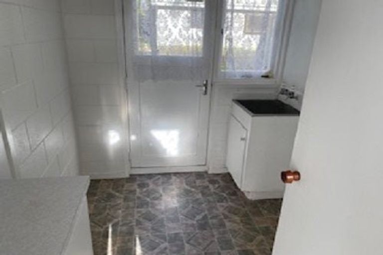 Photo of property in 256b Don Buck Road, Massey, Auckland, 0614