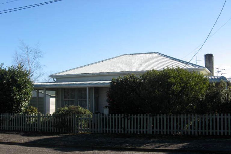 Photo of property in 1 Davy Street, Carterton, 5713