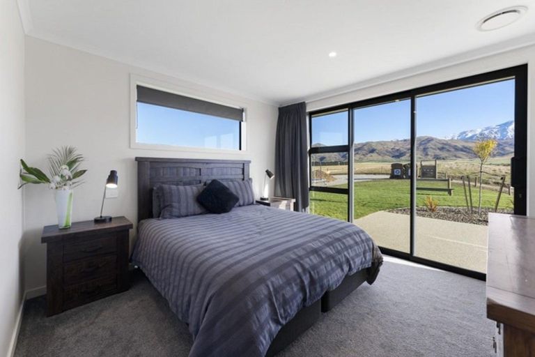 Photo of property in 14 Crawford Lane, Waikerikeri, Alexandra, 9393