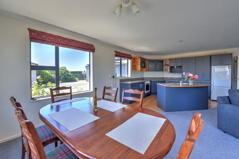 Photo of property in 37 Manse Street, Edendale, 9825