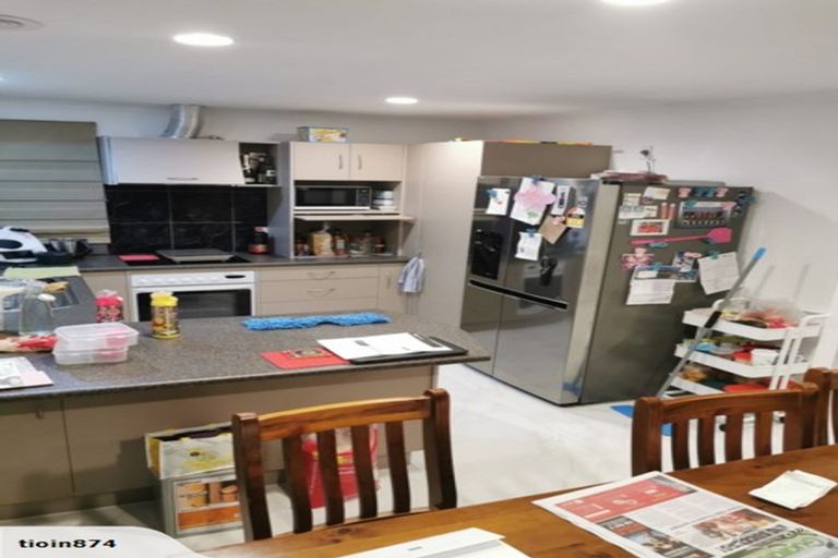 Photo of property in 18 Boston Parade, Kelvin Grove, Palmerston North, 4414